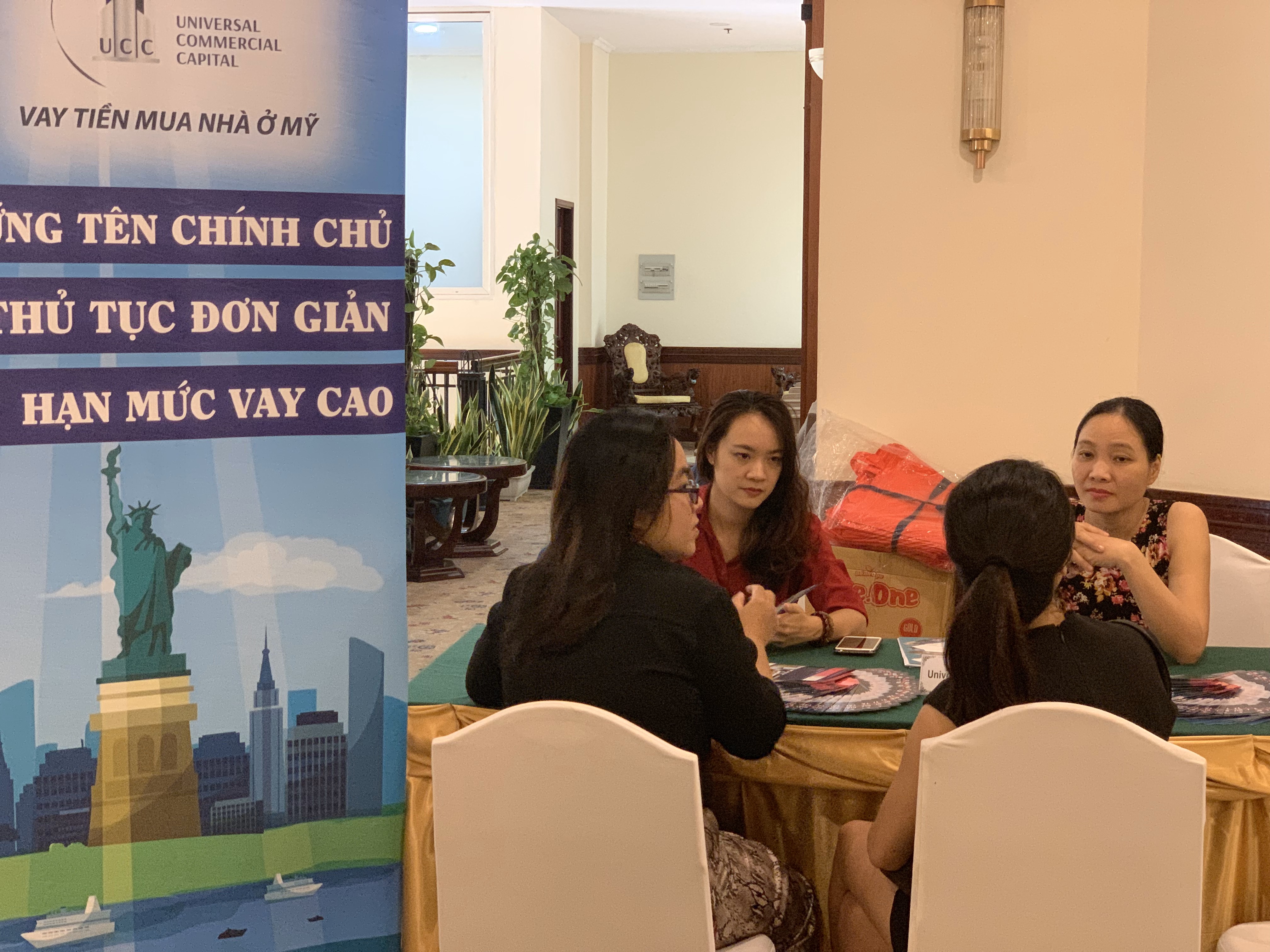 🔖 CAPSTONE VIỆT NAM CHÂN THÀNH CẢM ƠN NHÀ TÀI TRỢ TRIỂN LÃM DU HỌC ĐẠI HỌC&CAO ĐẲNG MỸ-CANADA 2019 - Universal Commercial Capital (UCC)